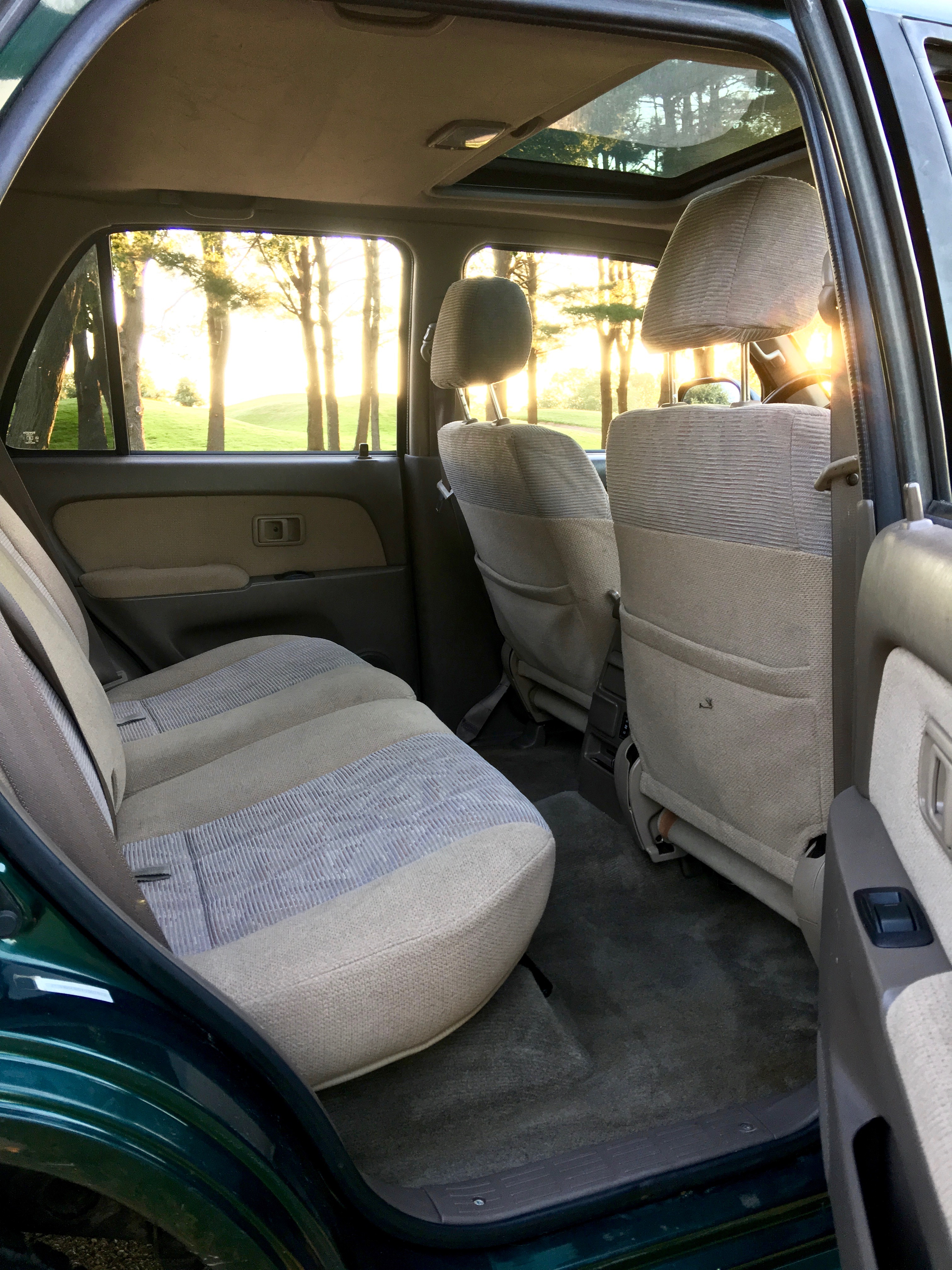 2000 Toyota 4Runner 3.4L V6 4WD 5 Speed Manual 129K - 3rd Gen - Our Pro Recon - New Clutch, Timing Belt and Waterpump, New Valve Cover Gaskets, New Spark Plugs, New Alternator, New Radiator, New Muffler and Tailpipe, New Rear Coil Springs, New Rear Shocks, New Brakes, New Tires, Frame Descaling, Applied Rust Converter Rust Mort, Sealed Frame with Fluid Film, New Bumpers - Beautiful Engine - has No Leaks — photo 31